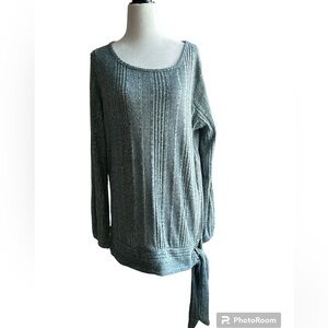 Lilly Morgan, size XL, tie at the bottom, greenishblue and white with pinstripes